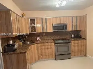 2 bedroom 2 bath Residential for sale at 231 174th St # 2308, Sunny Isles Beach FL 33160