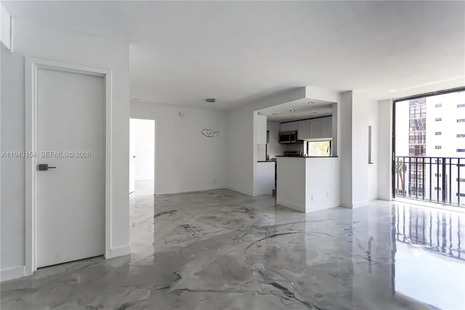 1 bedroom 1 bath Residential Lease for rent at 17021 N Bay Rd # 428, Sunny Isles Beach FL 33160