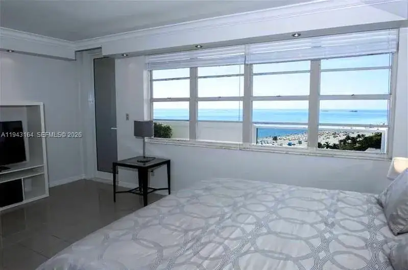1 bath Residential Lease for rent at 100 Lincoln Rd # 1440, Miami Beach FL 33139