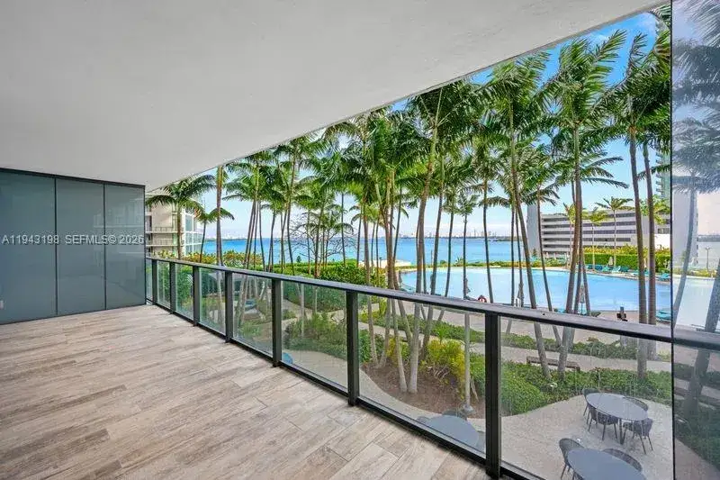 2 bedroom 3 bath Residential for sale at 650 NE 32nd St # 602, Miami FL 33137