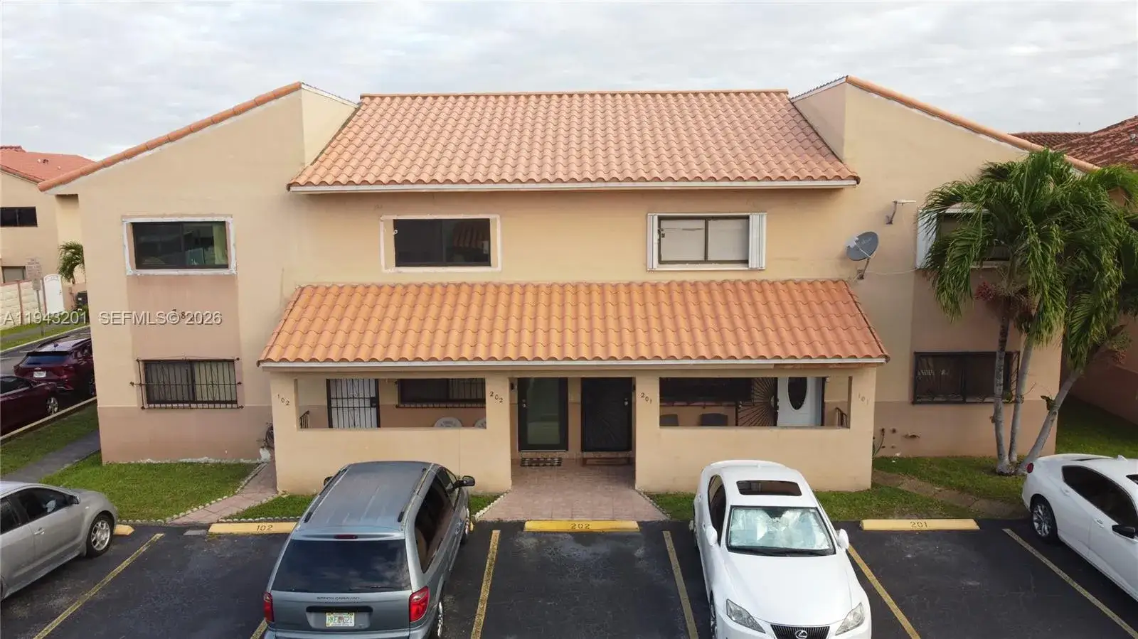 2 bedroom 2 bath Residential for sale at 7801 W 29th Way # 102, Hialeah FL 33018