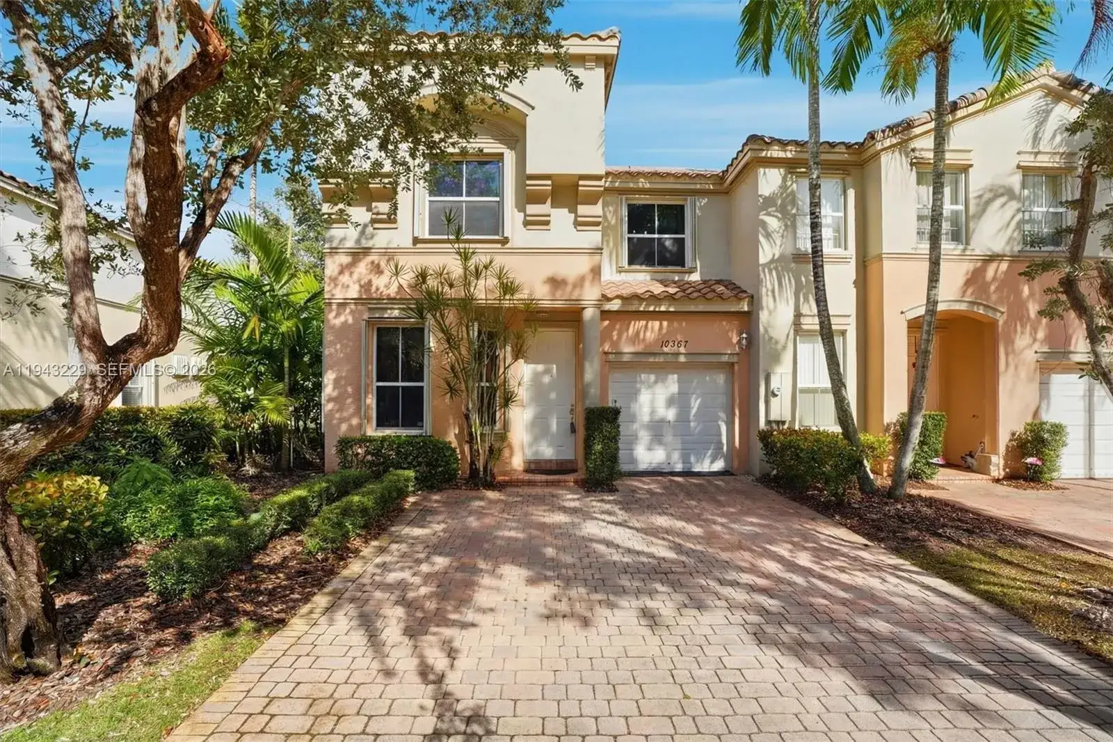 3 bedroom 2 bath Residential for sale at 16367 SW 48th St, Miramar FL 33027
