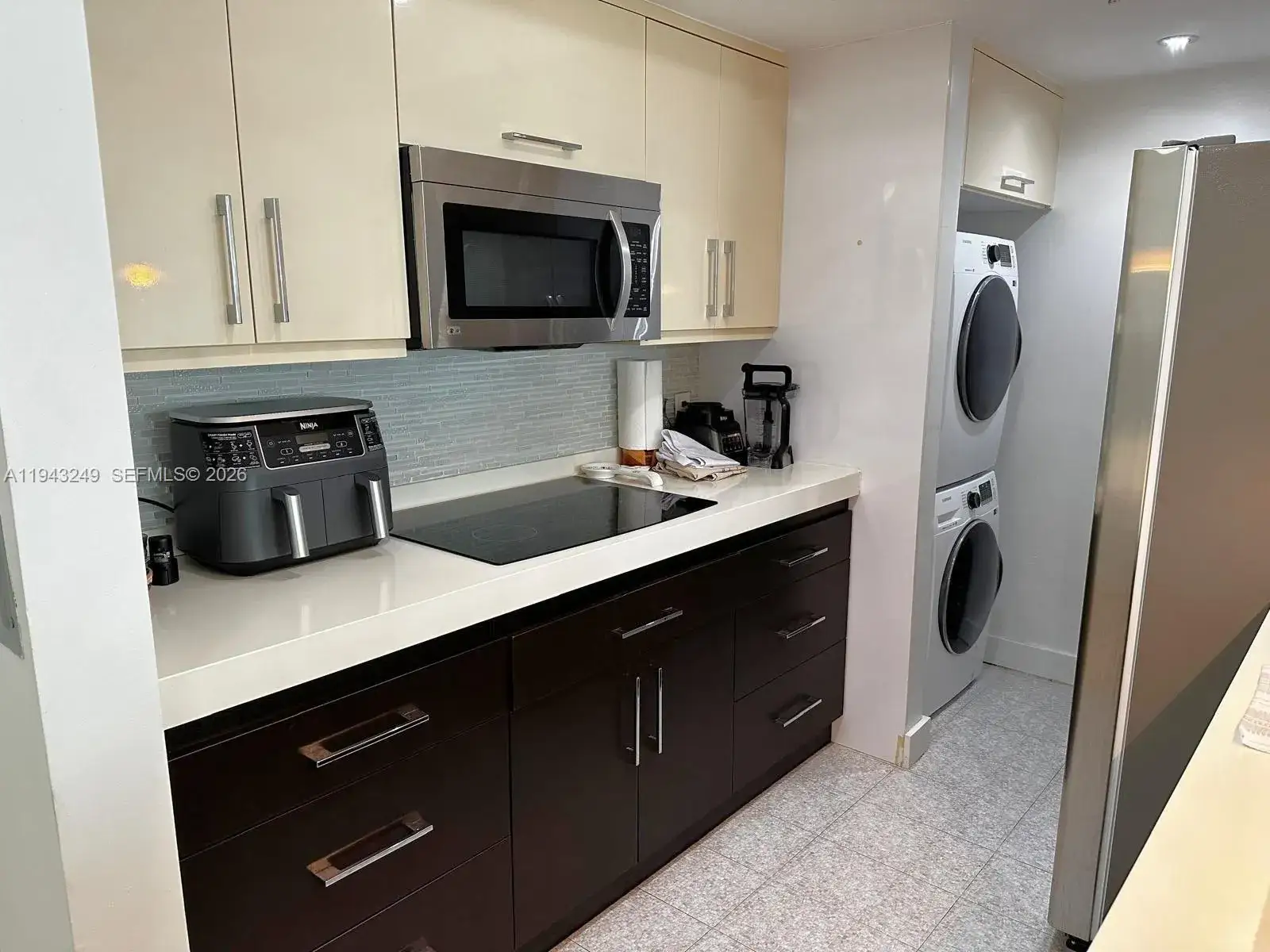 1 bedroom 1 bath Residential Lease for rent at 2000 N Bayshore Dr # 625, Miami FL 33137