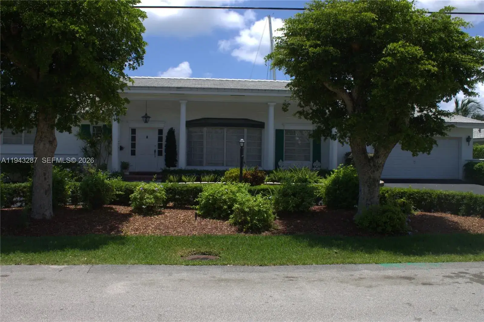 4 bedroom 3 bath Residential for sale at 3440 NE 170th St, North Miami Beach FL 33160