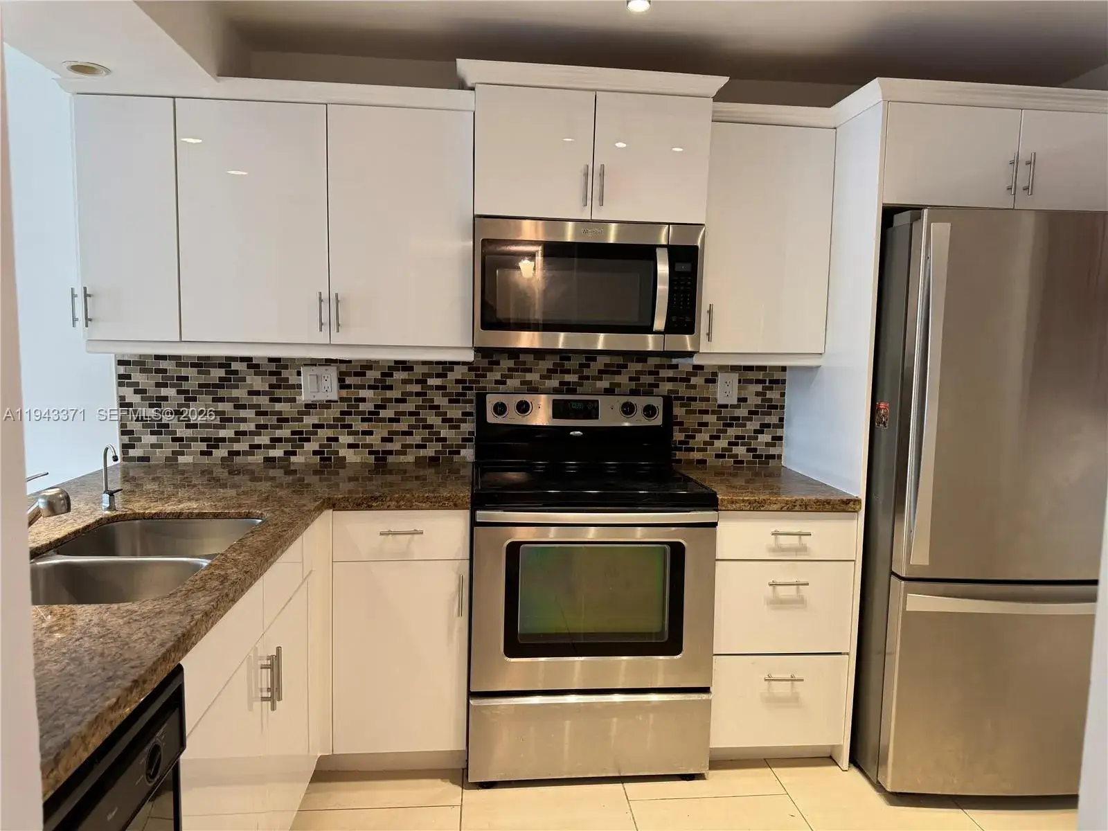 3 bedroom 2 bath Residential Lease for rent at 1831 Sabal Palm Dr # 403, Davie FL 33324