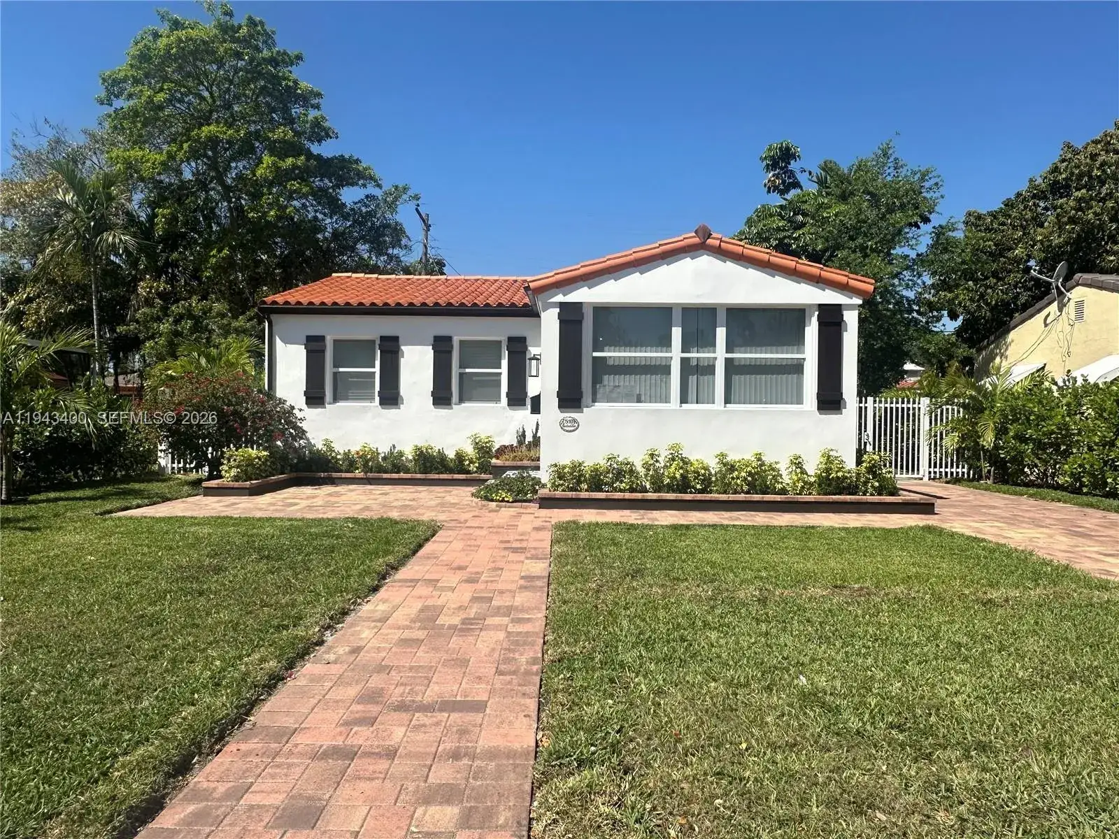 3 bedroom 1 bath Residential Lease for rent at 510 Boabadilla St, Coral Gables FL 33134