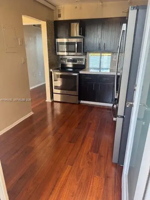 1 bedroom 1 bath Residential for sale at 1075 NE Miami Gardens Dr # 706, Miami FL 33179