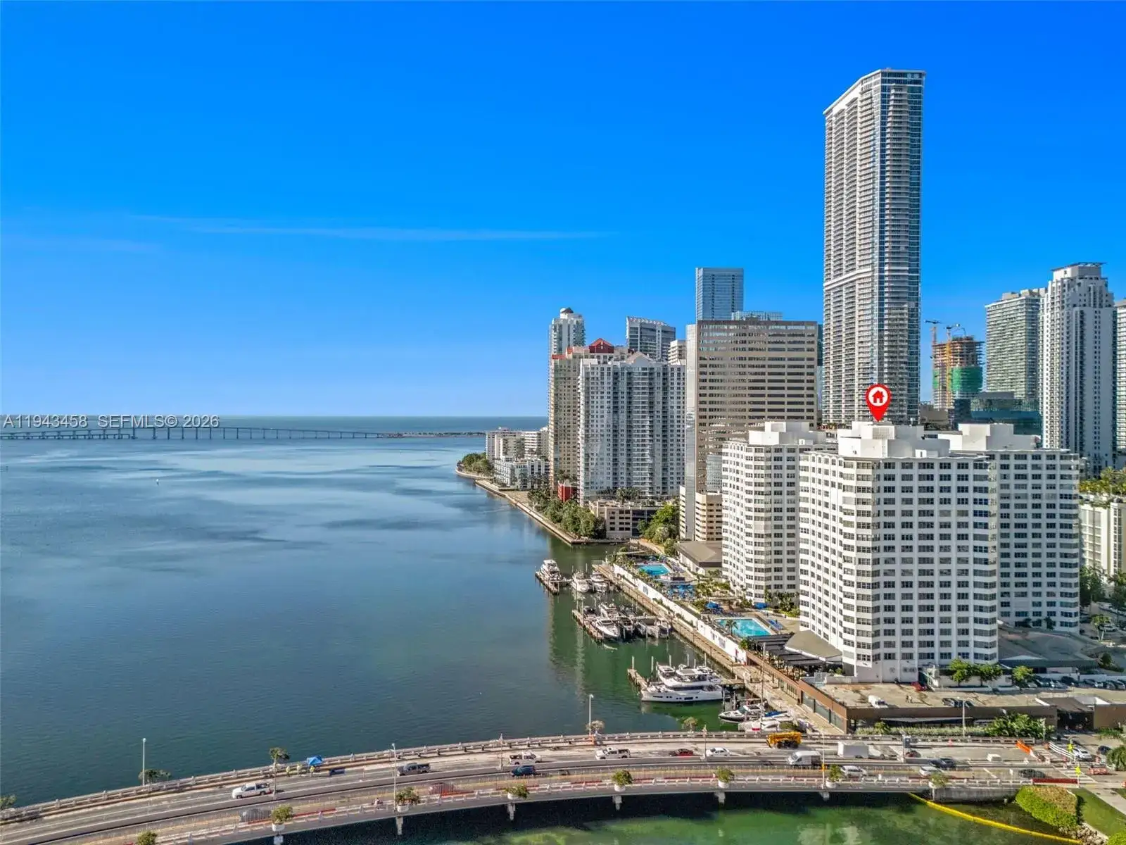 1 bath Residential Lease for rent at 801 Brickell Bay Dr # 2069, Miami FL 33131