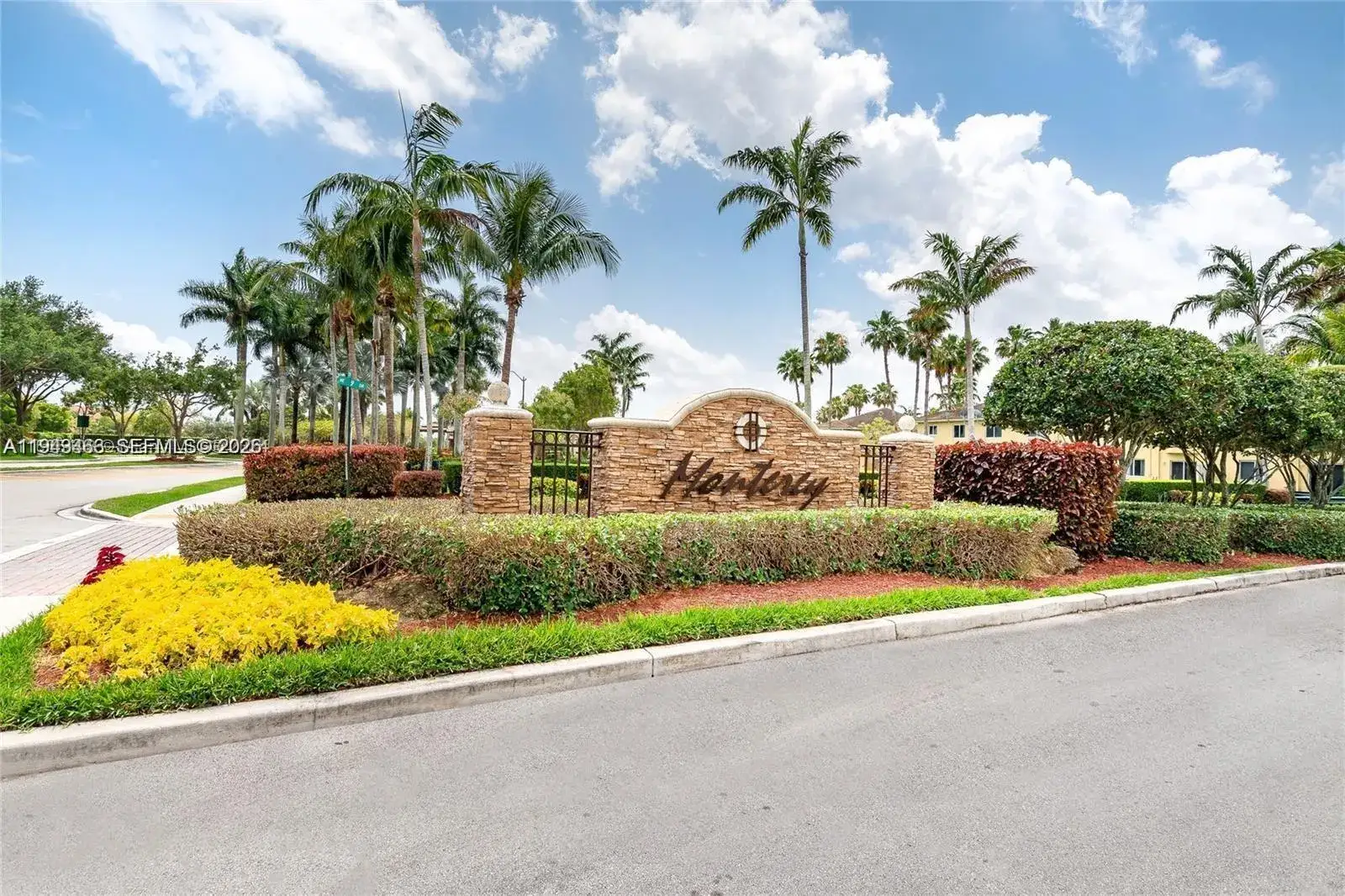 3 bedroom 2 bath Residential Lease for rent at 980 NE 33rd Ter # 204, Homestead FL 33033