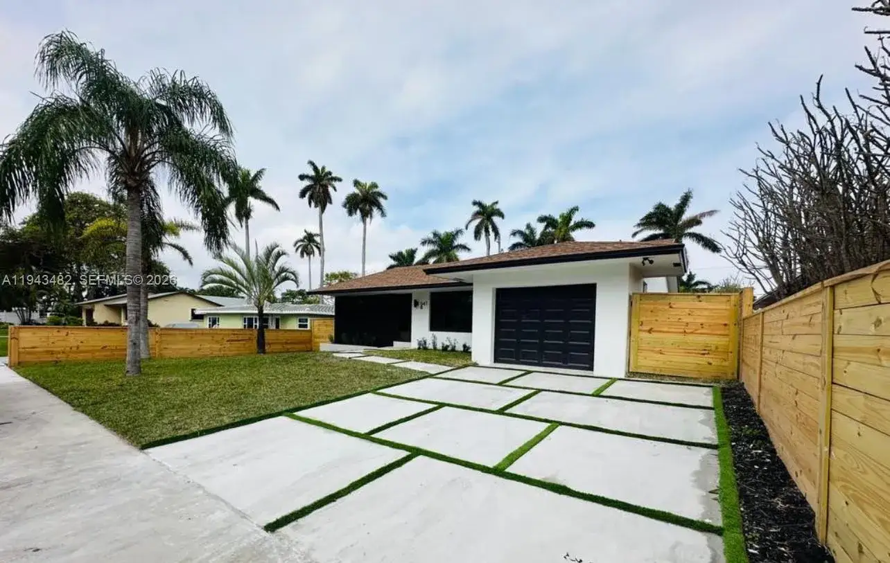 3 bedroom 2 bath Residential Lease for rent at 641 NE 2nd St, Dania Beach FL 33004