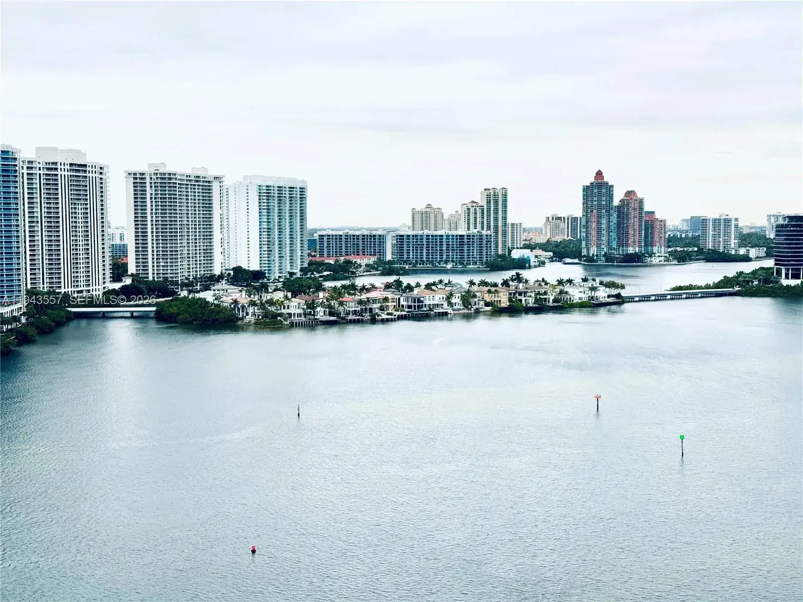 2 bedroom 2 bath Residential for sale at 301 174th St # 2201, Sunny Isles Beach FL 33160