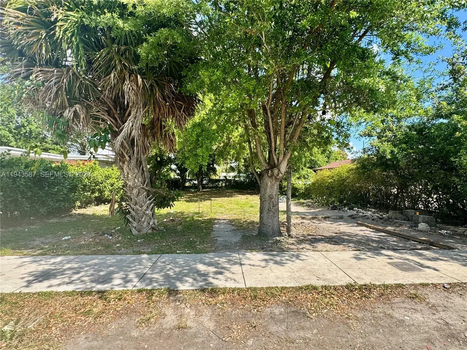 Commercial Land for sale at 629 NW 65th St, Miami FL 33150