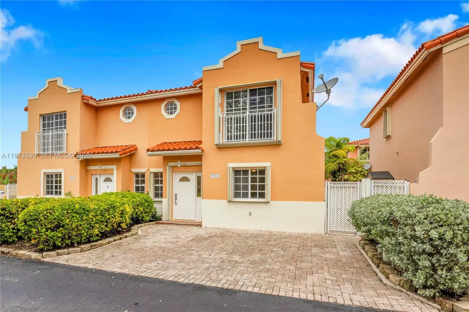 3 bedroom 3 bath Residential for sale at 7773 SW 94th Ln, Miami FL 33156