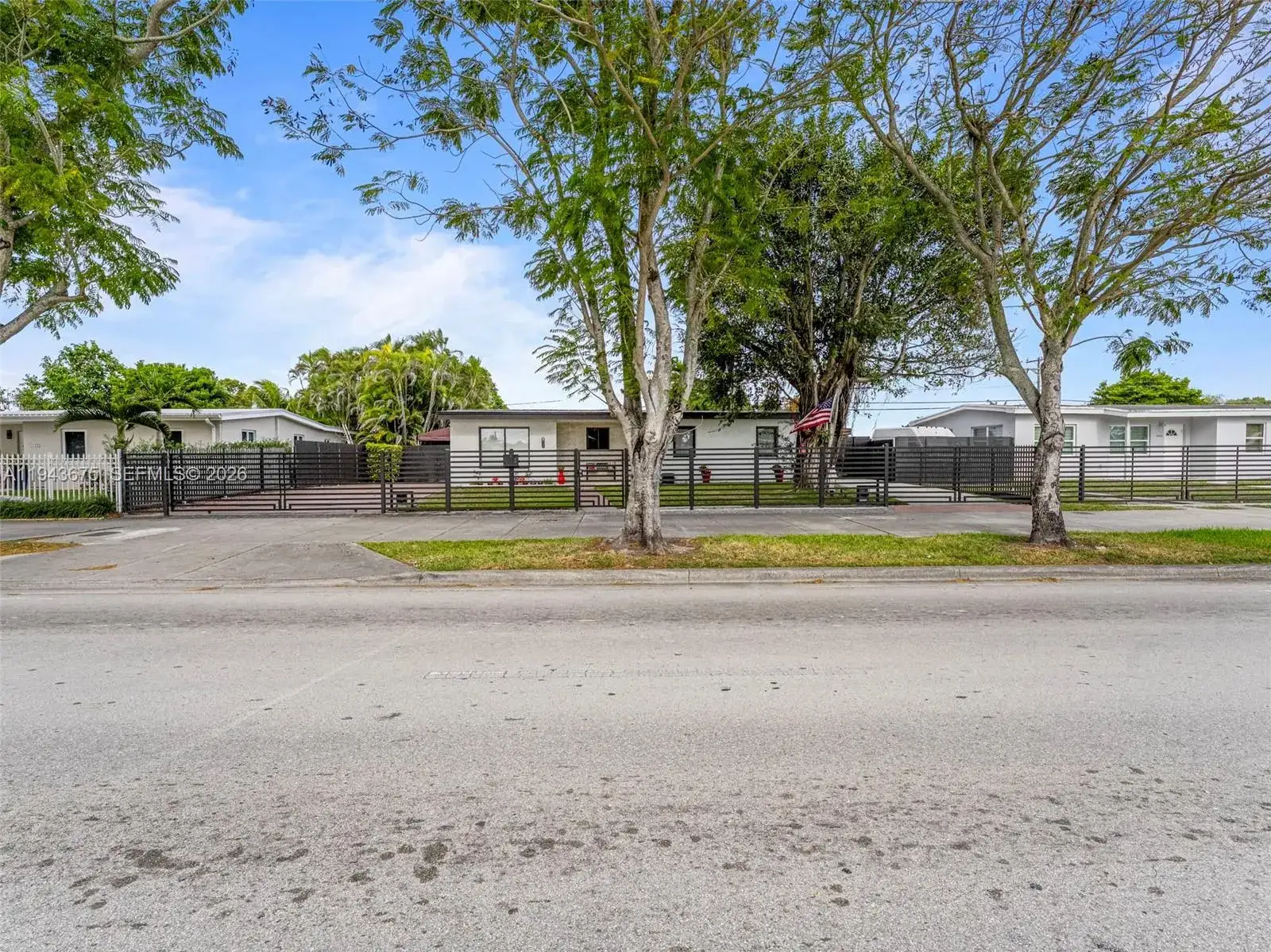 3 bedroom 1 bath Residential for sale at 11415 SW 56th St, Miami FL 33165