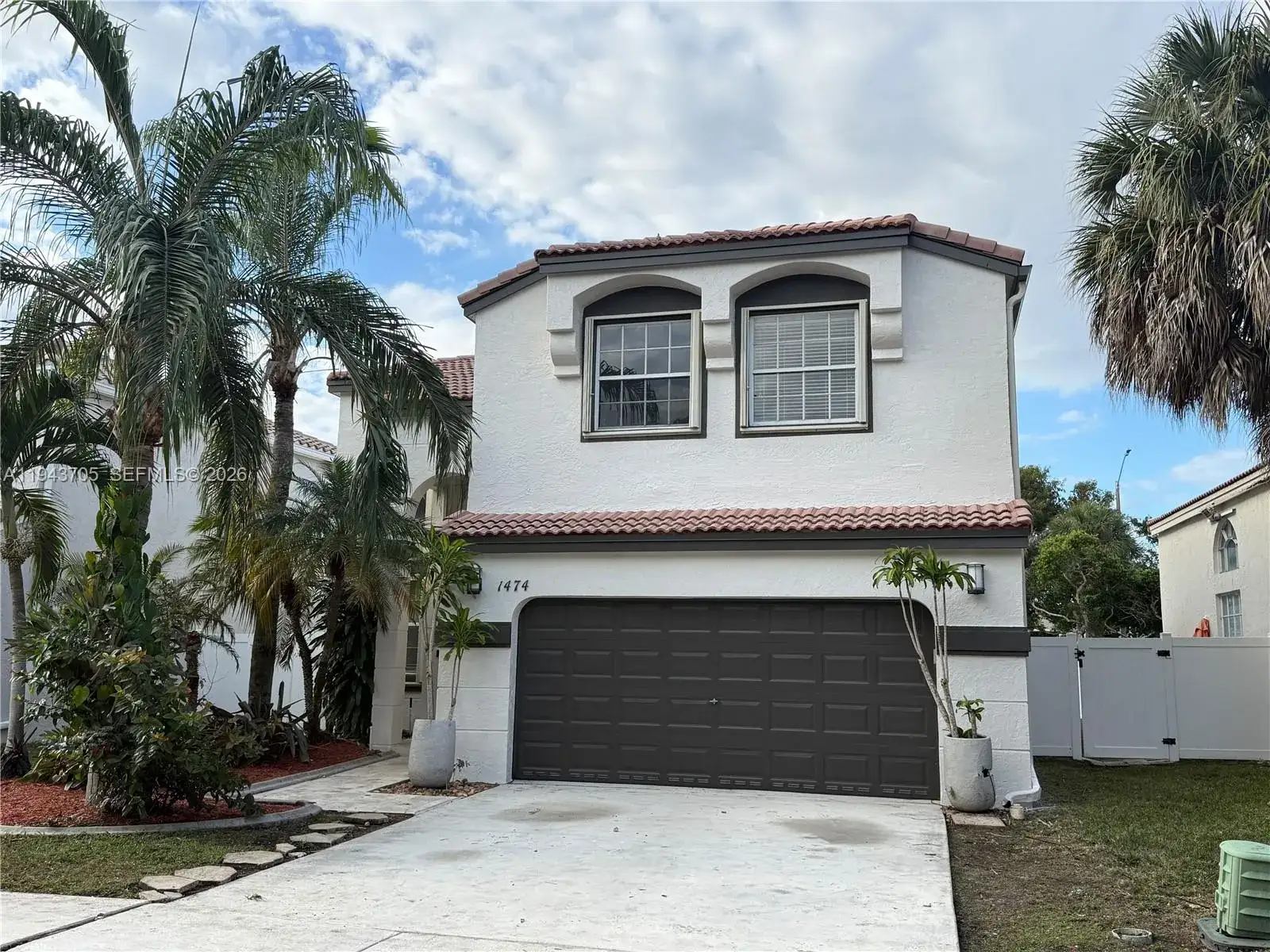 4 bedroom 2 bath Residential for sale at 1474 NW 153rd Ln, Pembroke Pines FL 33028