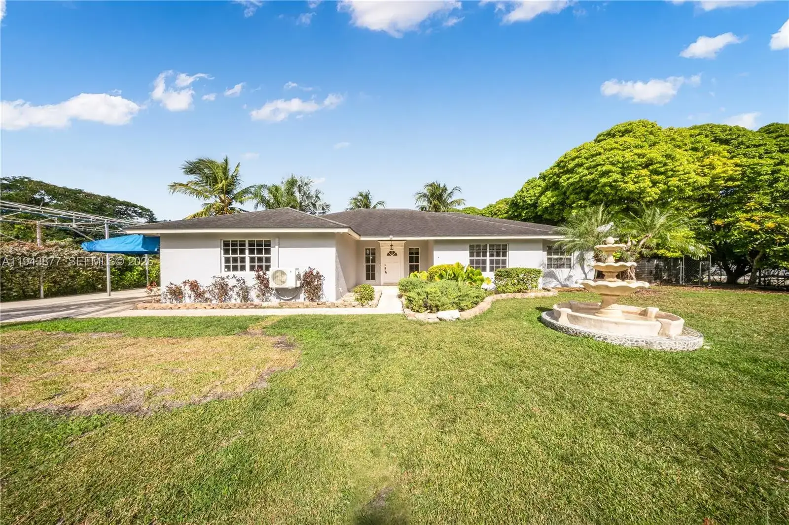 3 bedroom 2 bath Residential for sale at 18405 SW 216th St, Miami FL 33170