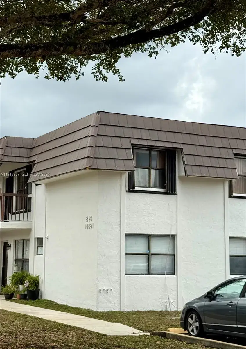2 bedroom 2 bath Residential Lease for rent at 14861 SW 104th St # 12, Miami FL 33196