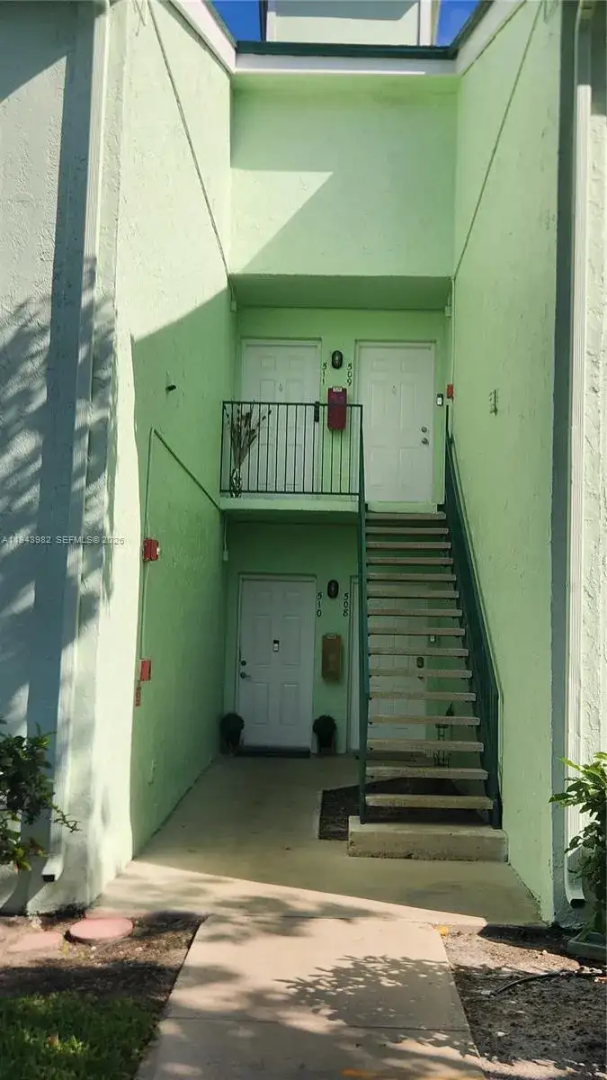 2 bedroom 2 bath Residential for sale at 4086 N Pine Island Rd # 510, Sunrise FL 33351