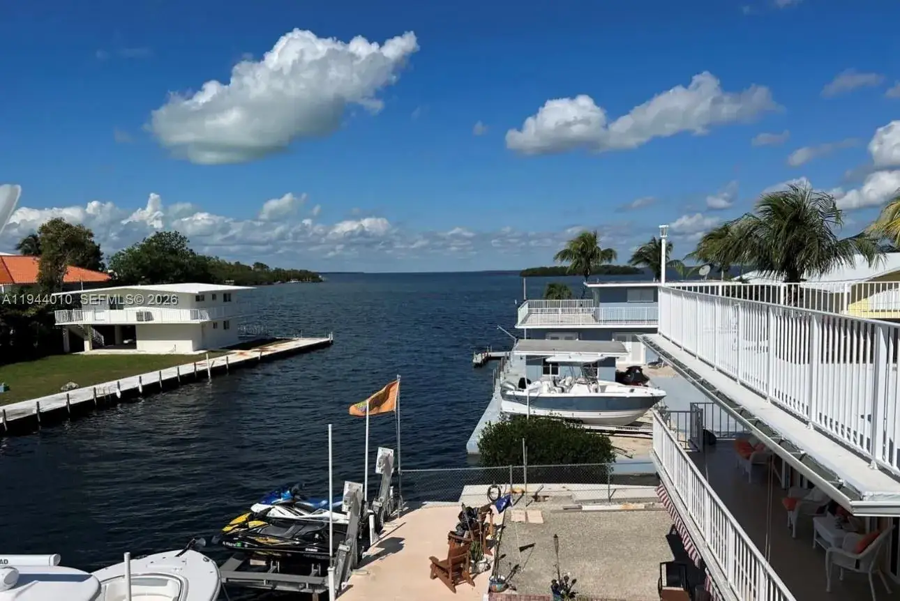 4 bedroom 2 bath Residential Lease for rent at 235 Anne Bonny Dr, Key Largo FL 33037