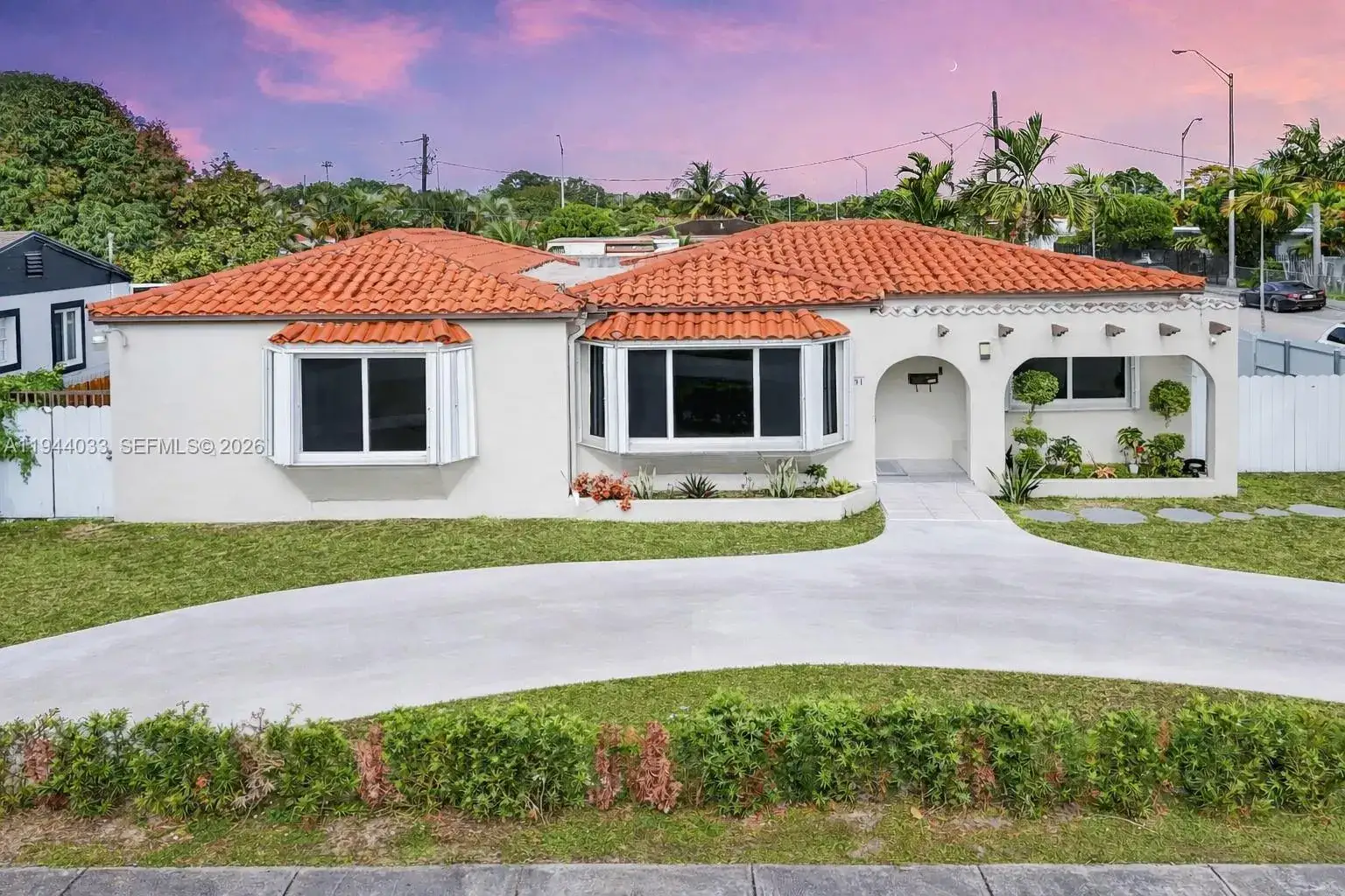 5 bedroom 3 bath Residential for sale at 591 SE 5th St, Hialeah FL 33010