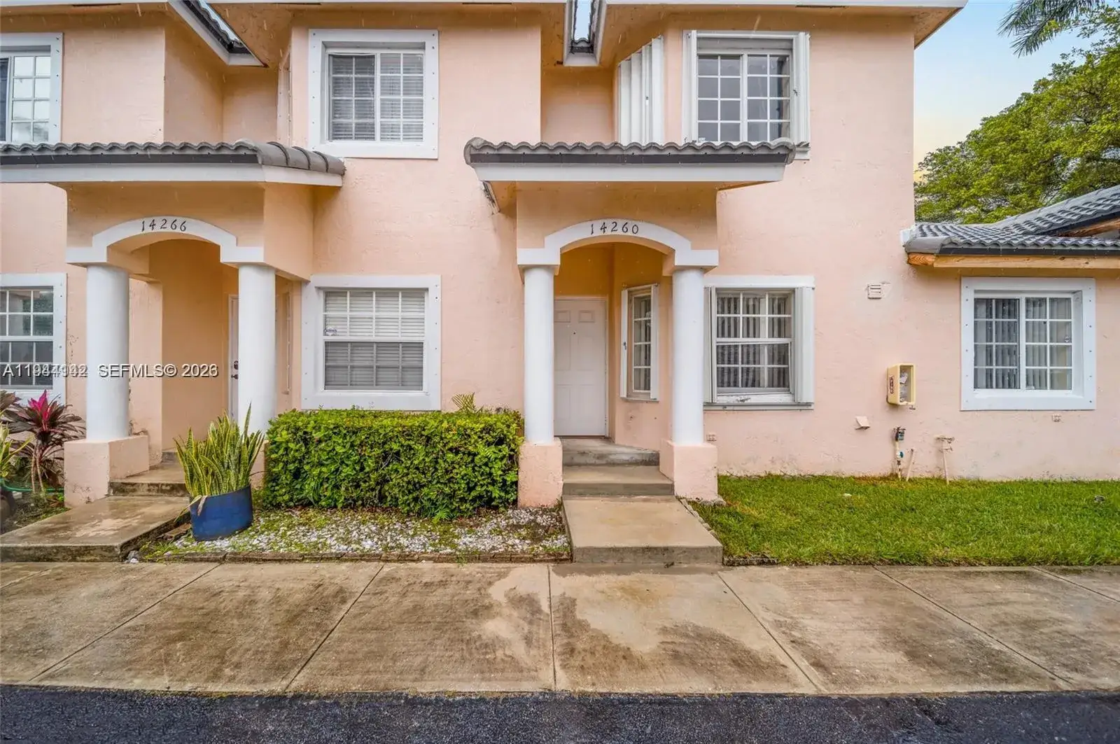 2 bedroom 1 bath Residential for sale at 14260 SW 121st Pl # 11, Miami FL 33186