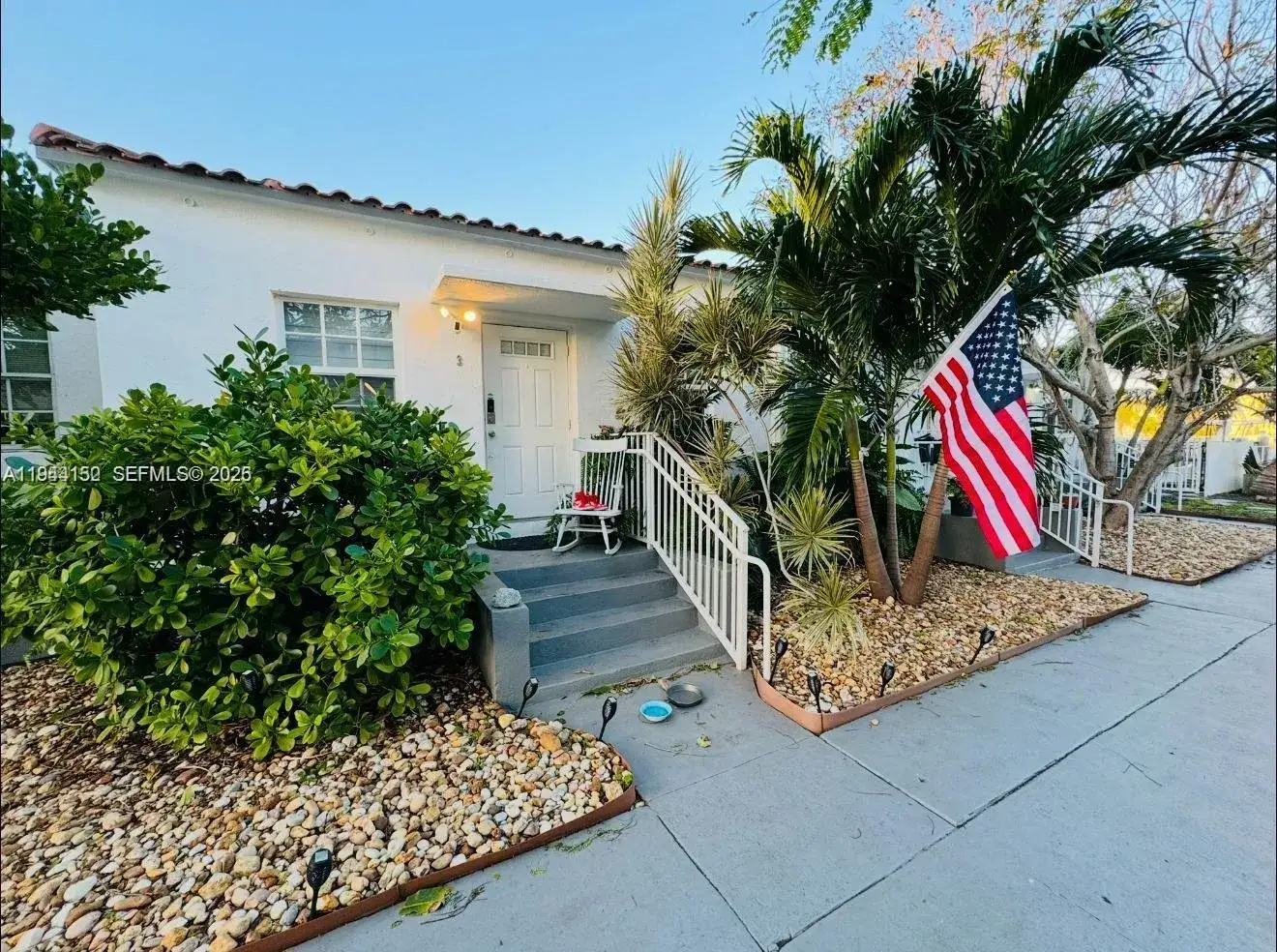 1 bedroom 1 bath Residential Lease for rent at 8401 Crespi Blvd # 3, Miami Beach FL 33141