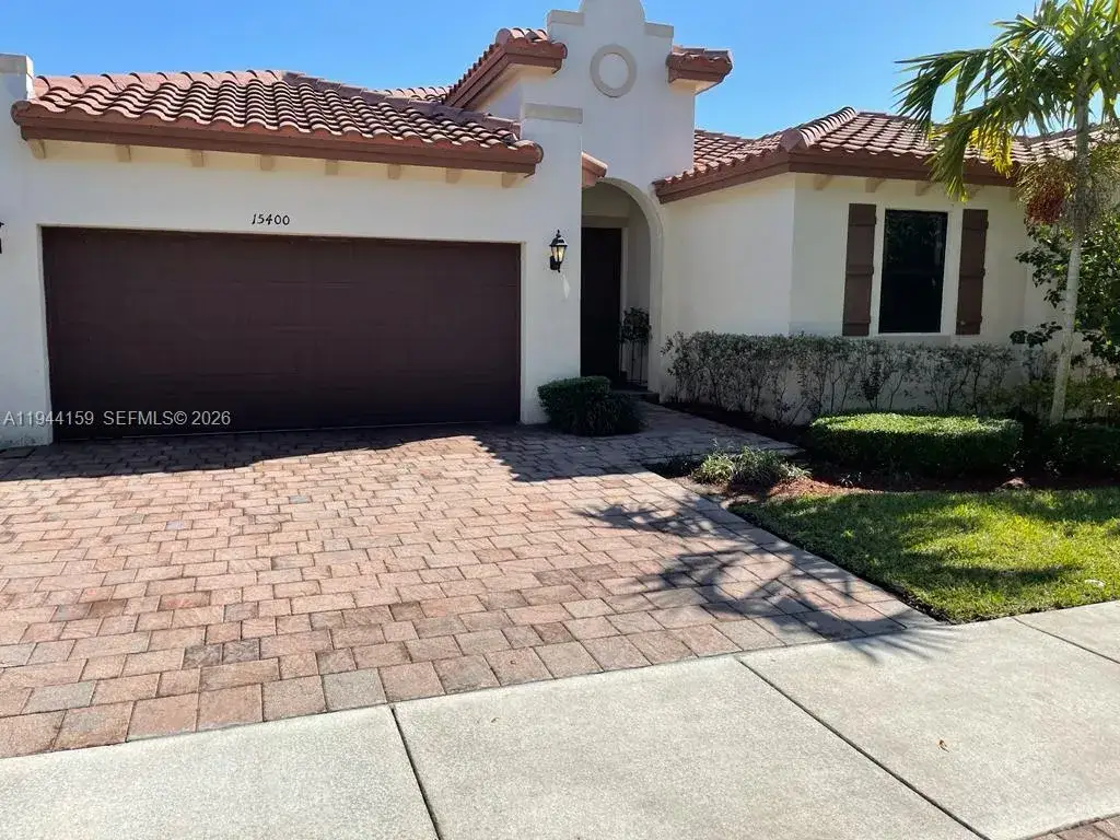 4 bedroom 3 bath Residential for sale at 15400 SW 176th Ln, Miami FL 33187