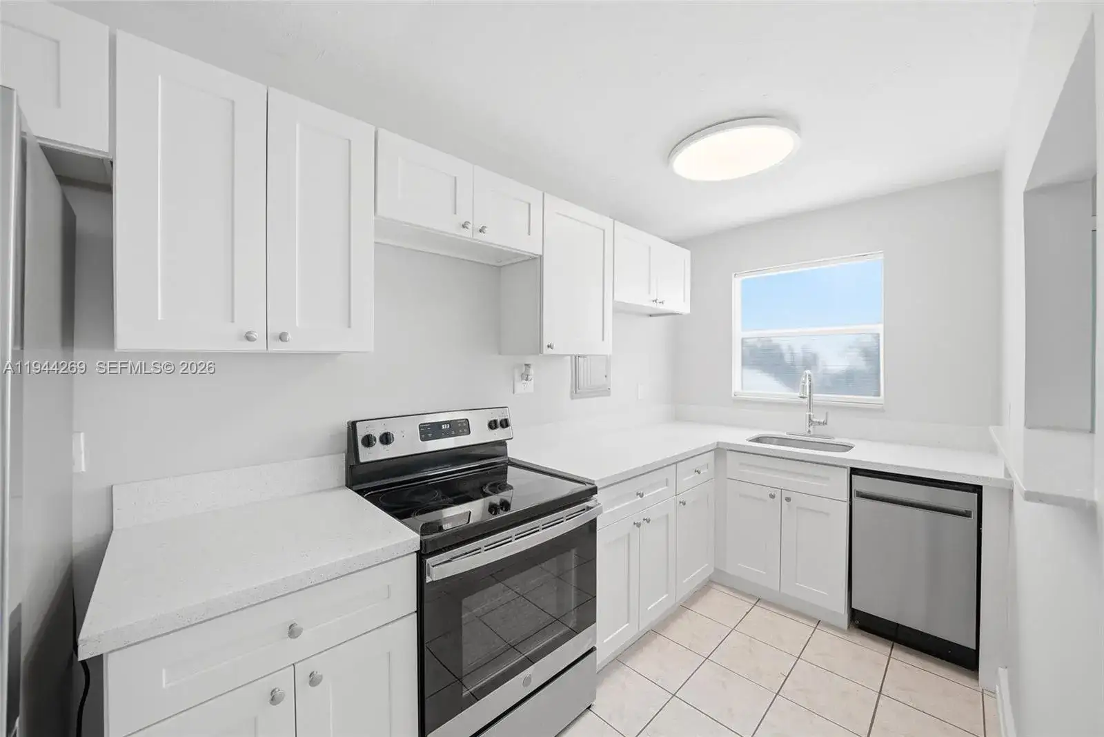 1 bedroom 1 bath Residential Lease for rent at 2651 NW 13th St # 41, Miami FL 33125