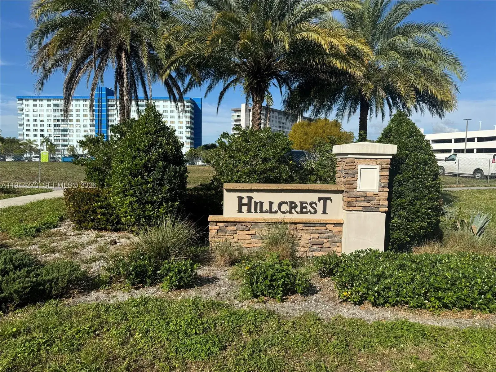 2 bedroom 2 bath Residential for sale at 3800 Hillcrest Dr # 1222, Hollywood FL 33021