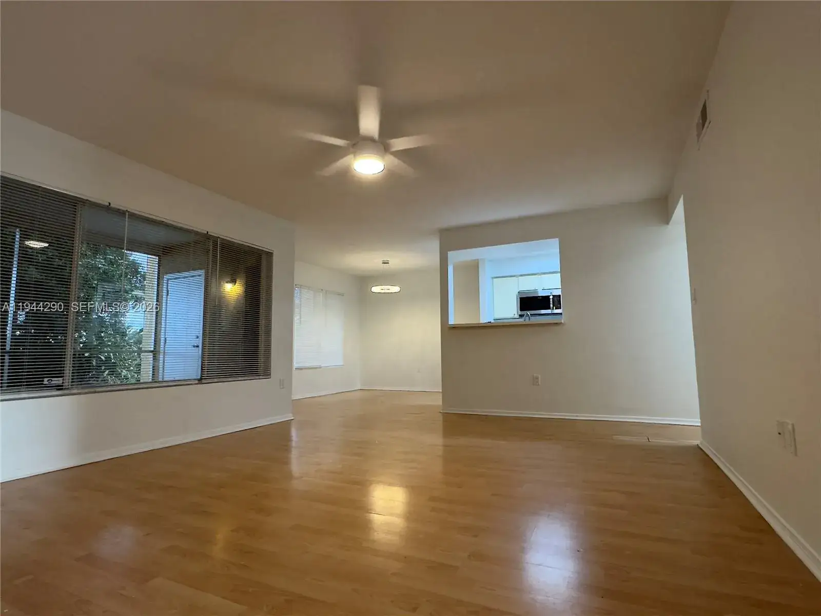 2 bedroom 2 bath Residential for sale at 2341 NW 33rd St # 405, Oakland Park FL 33309