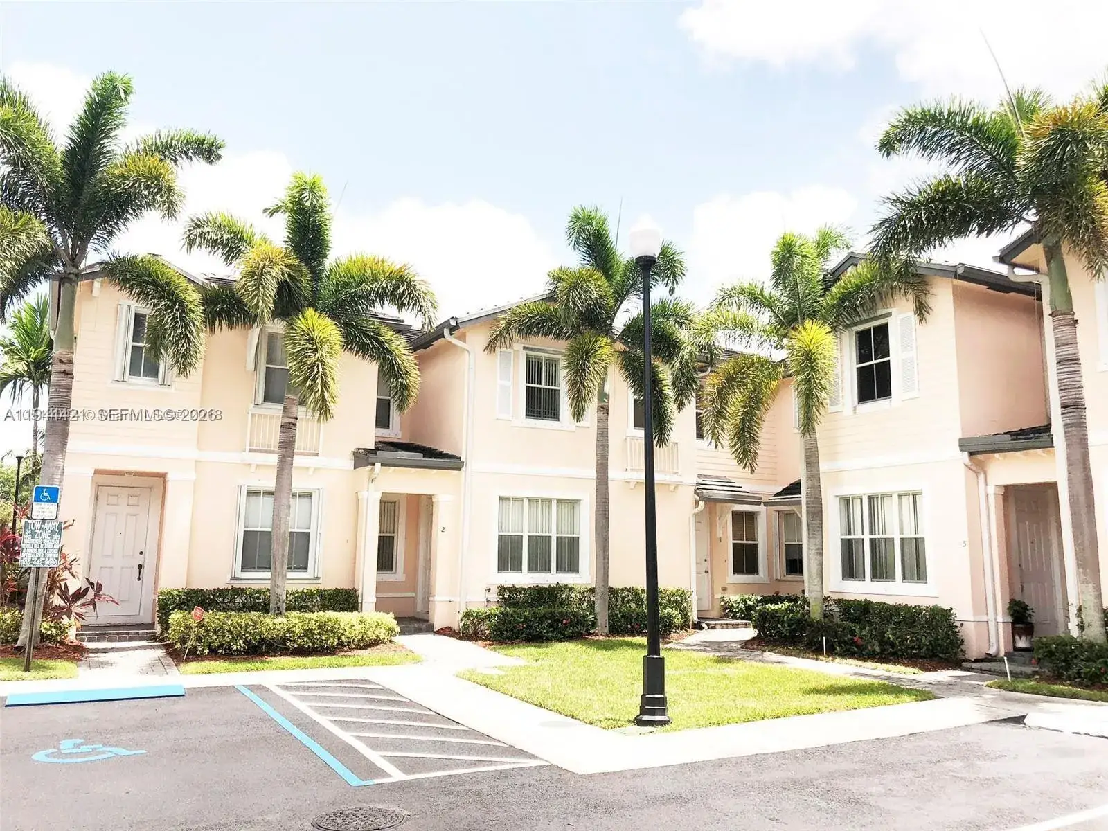 3 bedroom 2 bath Residential for sale at 2884 SE 2 Dr # 2, Homestead FL 33033