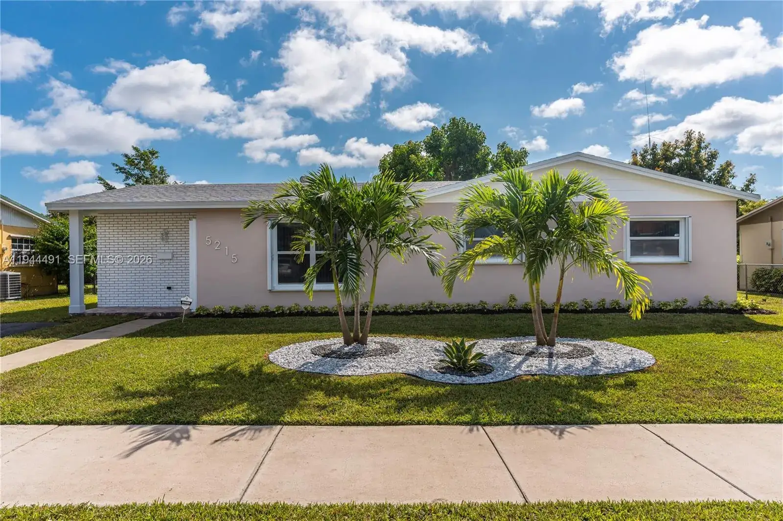 3 bedroom 2 bath Residential Lease for rent at 5215 SW 128th Ave # 0, Miami FL 33175