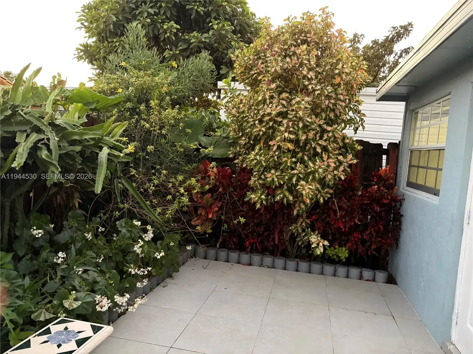 1 bedroom 2 bath Residential Lease for rent at 11956 SW 209th St # 0, Miami FL 33177