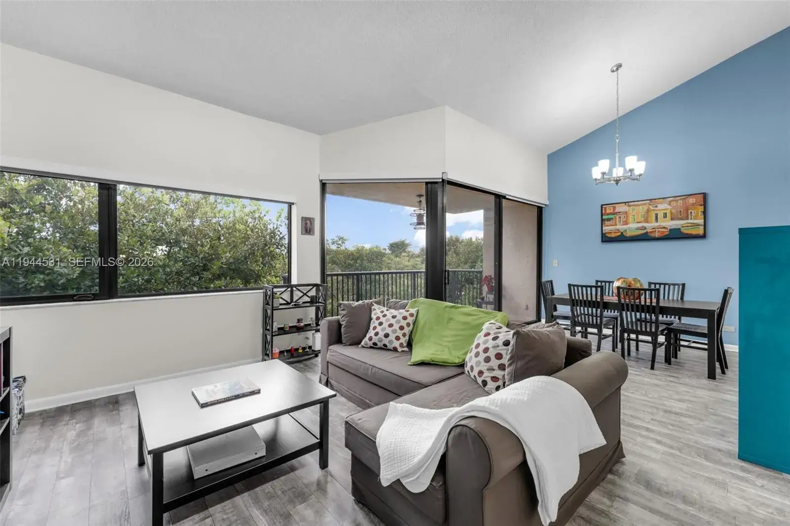 2 bedroom 2 bath Residential for sale at 6701 SW 116th Ct # 406, Miami FL 33173