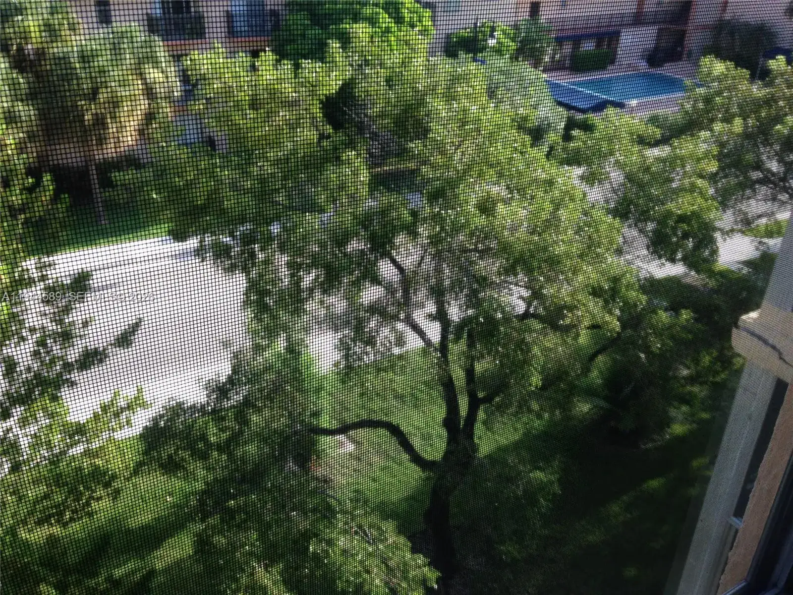 1 bedroom 1 bath Residential for sale at 210 172nd St # 523, Sunny Isles Beach FL 33160