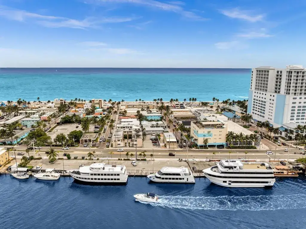 Commercial Land for sale at 1318 N Ocean Dr, Hollywood FL 33019
