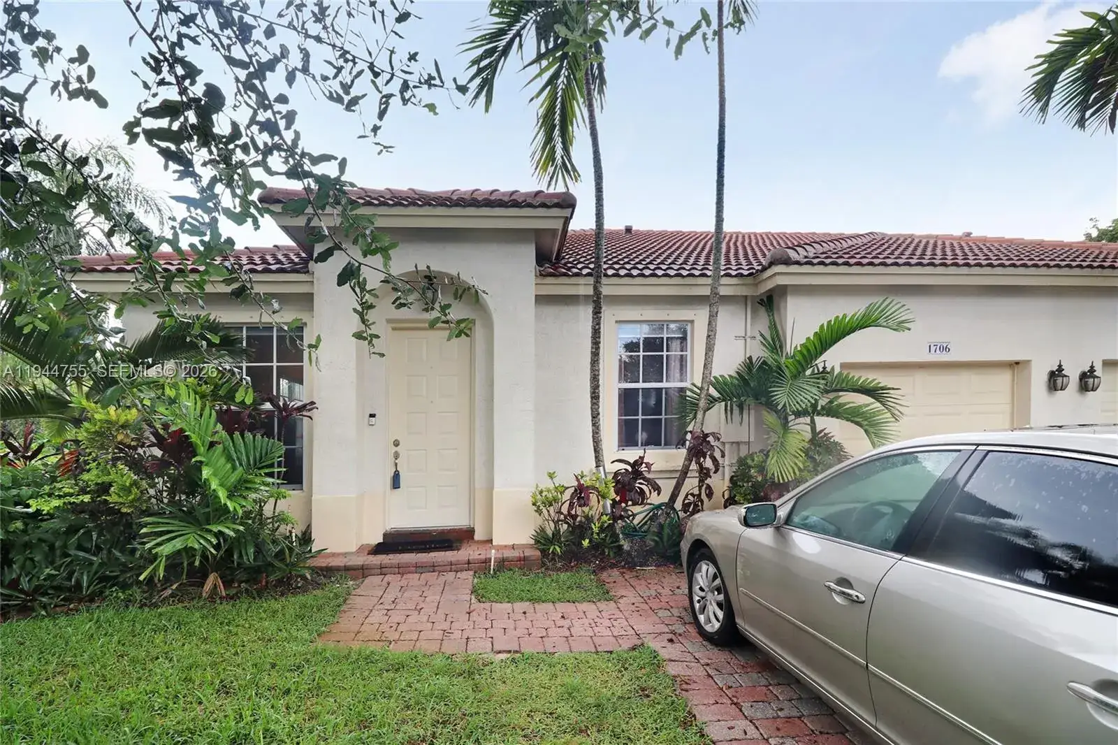 3 bedroom 2 bath Residential Lease for rent at 1706 NW 78th Way, Pembroke Pines FL 33024