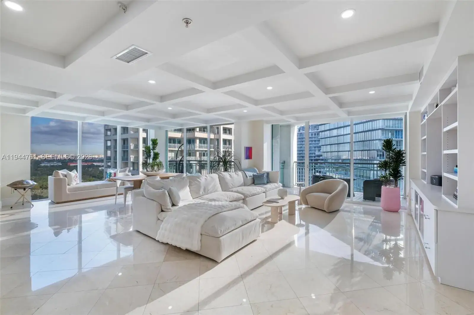 2 bedroom 2 bath Residential for sale at 3400 SW 27th Ave # 1706, Miami FL 33133