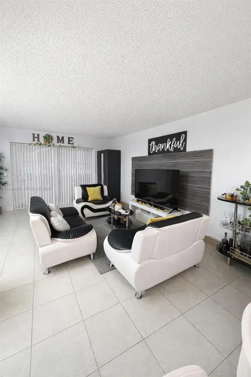 3 bedroom 2 bath Residential for sale at 8460 SW 154th Cir Ct # 121, Miami FL 33193