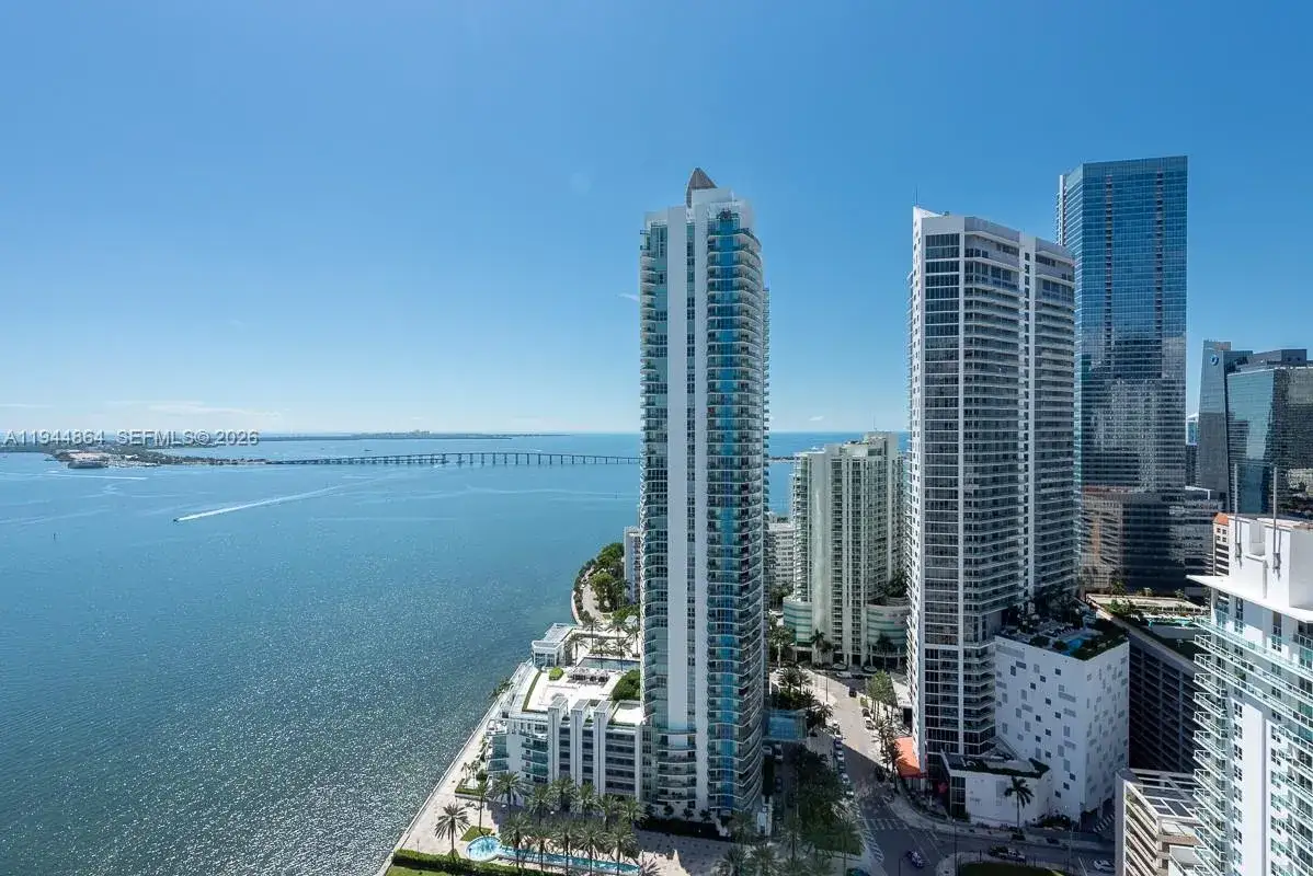 2 bedroom 2 bath Residential for sale at 1155 Brickell Bay Dr # 3403, Miami FL 33131