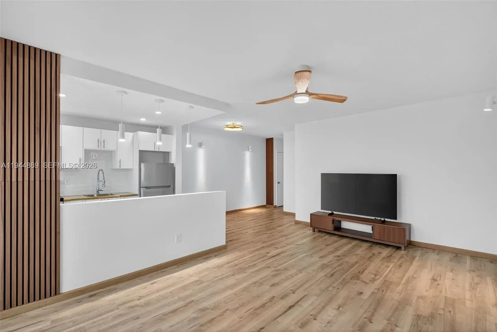 1 bedroom 1 bath Residential for sale at 1334 Euclid Ave # 10, Miami Beach FL 33139