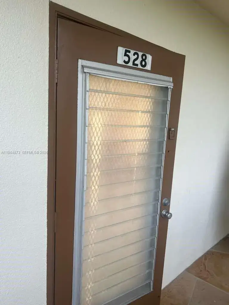 2 bedroom 1 bath Residential for sale at 528 Mansfield M # 528, Boca Raton FL 33434