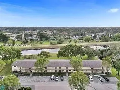 2 bedroom 2 bath Residential for sale at 7610 NW 1st St # 208, Margate FL 33063