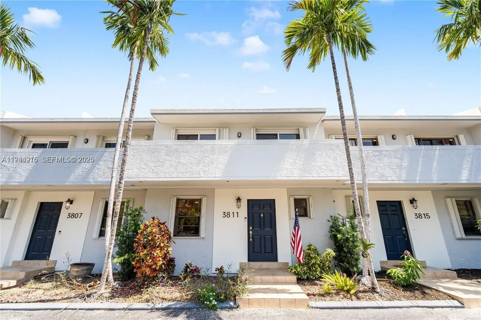 3 bedroom 2 bath Residential for sale at 3811 NE 166th St # 3, North Miami Beach FL 33160