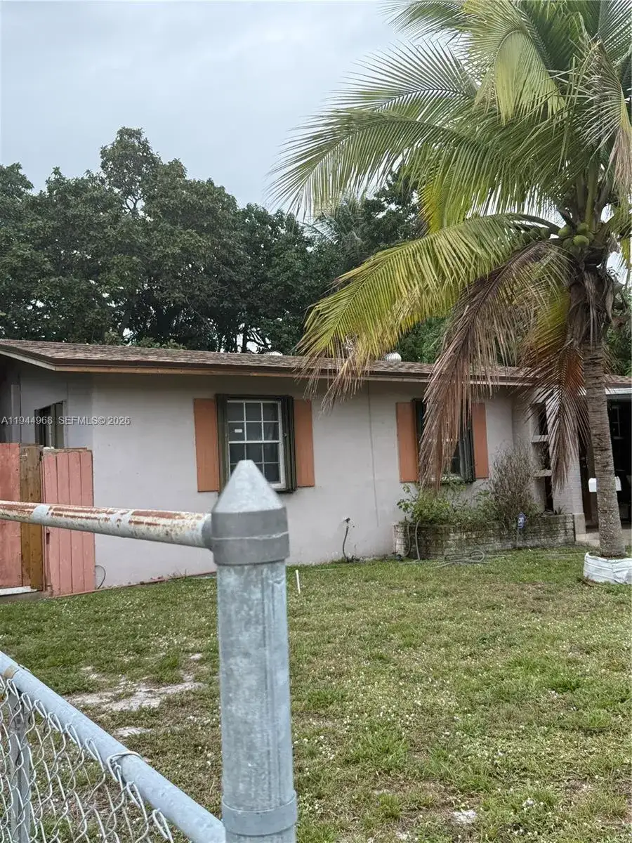 3 bedroom 2 bath Residential for sale at 19200 NW 9th Ave, Miami Gardens FL 33169