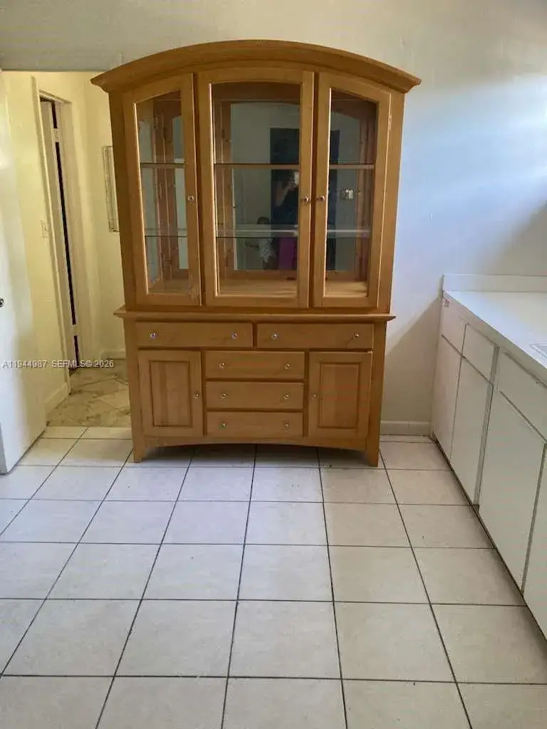 1 bedroom 1 bath Residential Lease for rent at 18815 NW 33rd Ct, Miami Gardens FL 33056