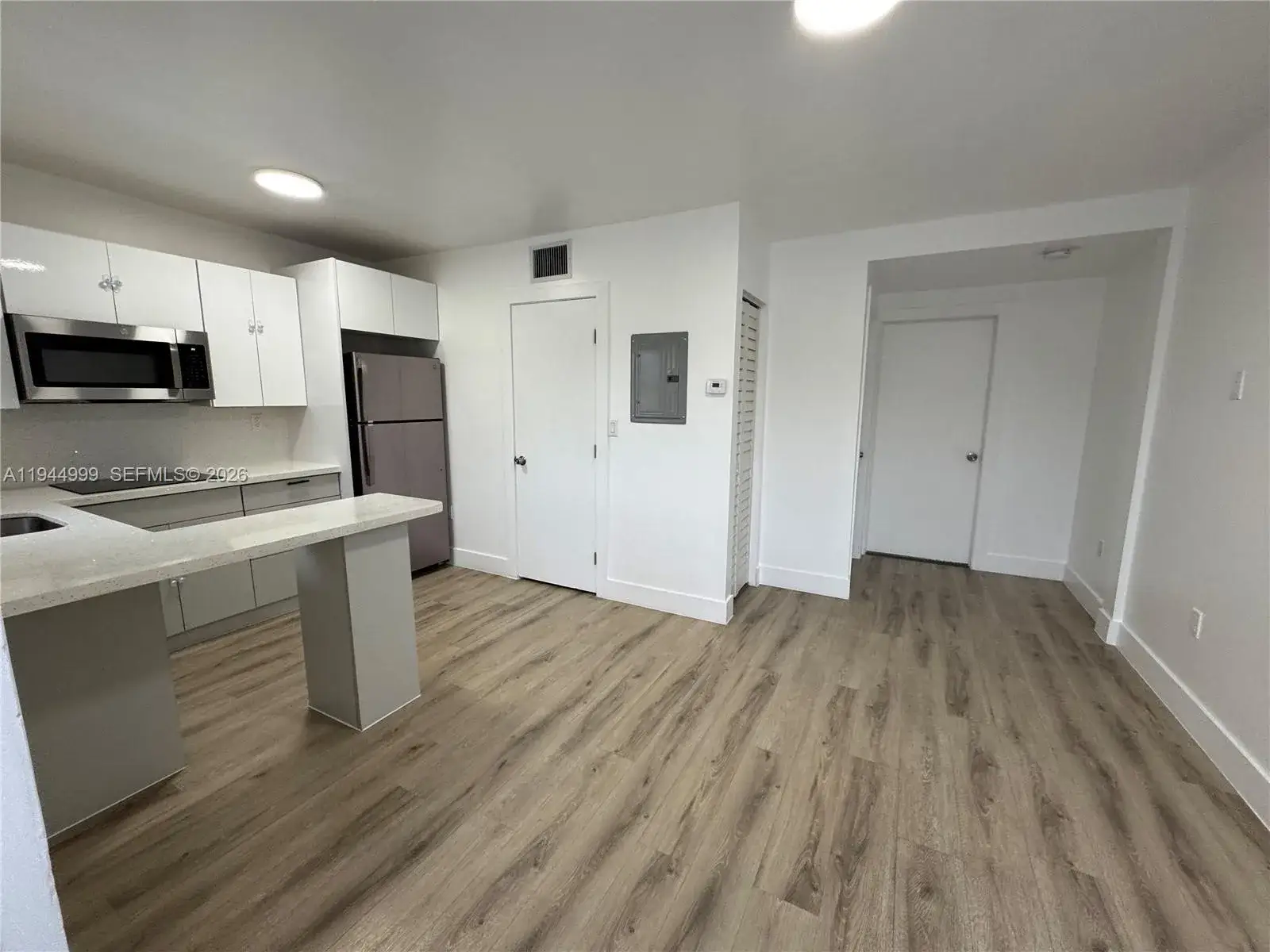 1 bedroom 1 bath Residential Lease for rent at 1969 NW 2nd ct # 14, Miami FL 33136