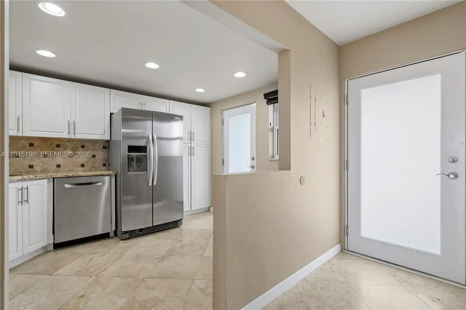 1 bedroom 1 bath Residential for sale at 1075 NE Miami Gardens Dr # 306, Miami FL 33179