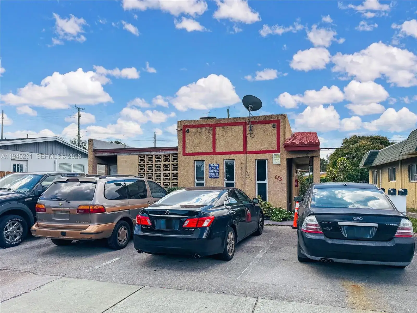 635 NW 22nd Rd, Fort Lauderdale FL 33311