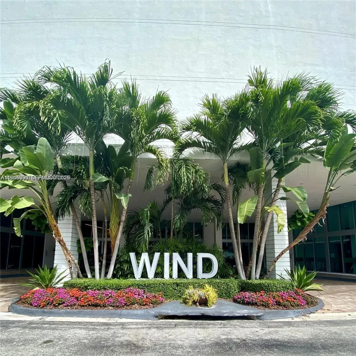 2 bedroom 2 bath Residential for sale at 350 S Miami Ave # 1905, Miami FL 33130